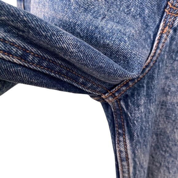 Abercrombie & Fitch The Mom High Rise Distressed Jeans in Size 8R | W29 - Picture 8 of 9